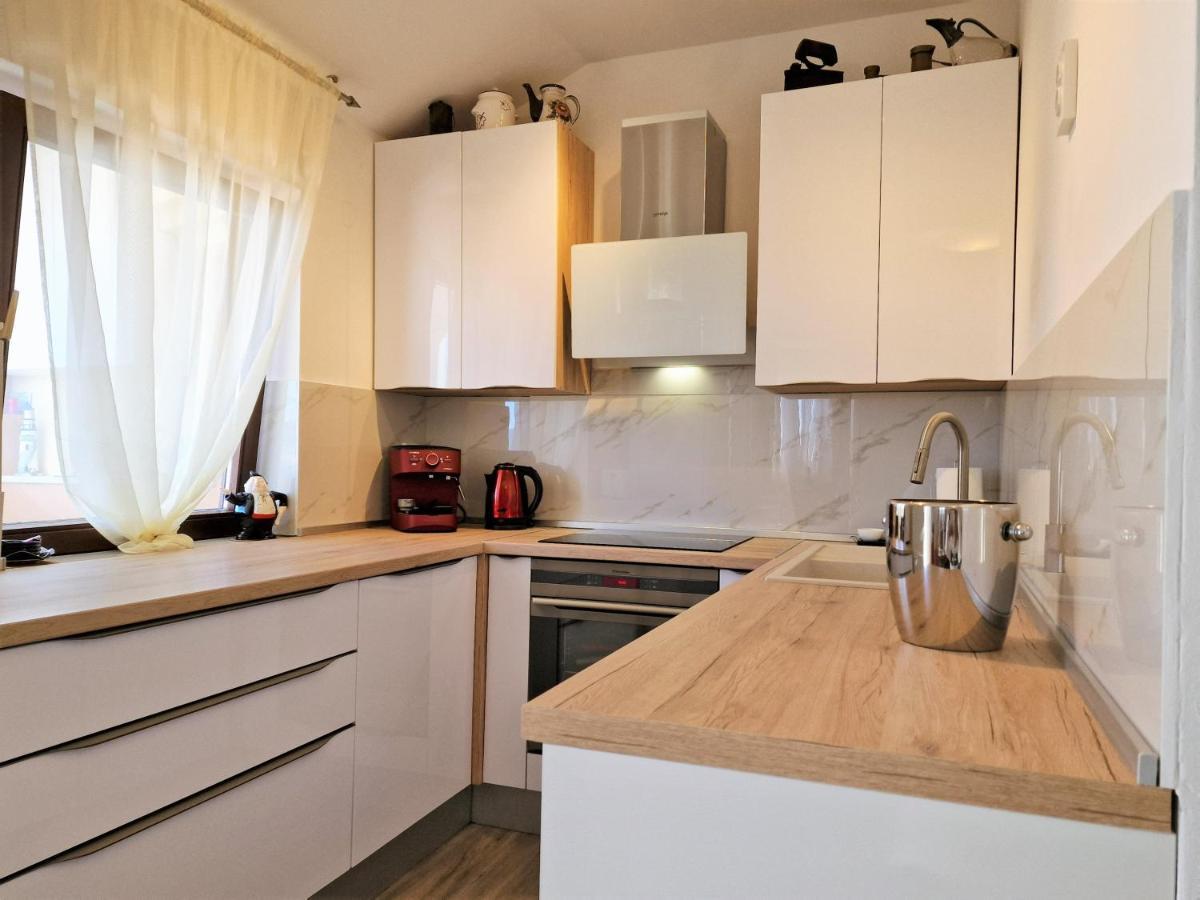 Vista Apartment-Split Airport Kaštela Exteriör bild